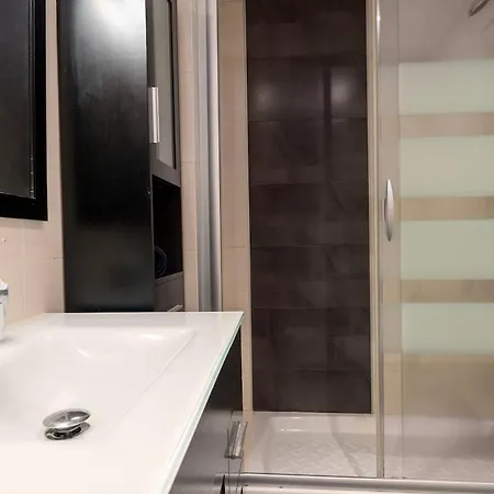 Orleans - 3 Bedrooms - Open Kitchen 公寓